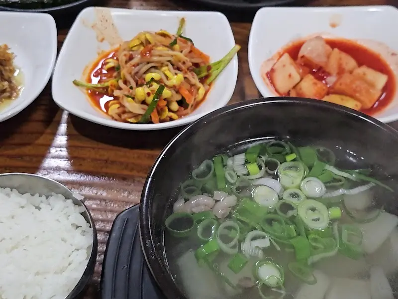 소고기뭇국과 밑반찬