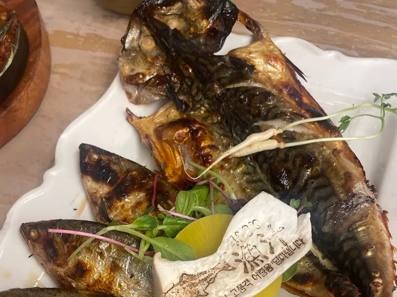 도감어가 생선구이 근접샷