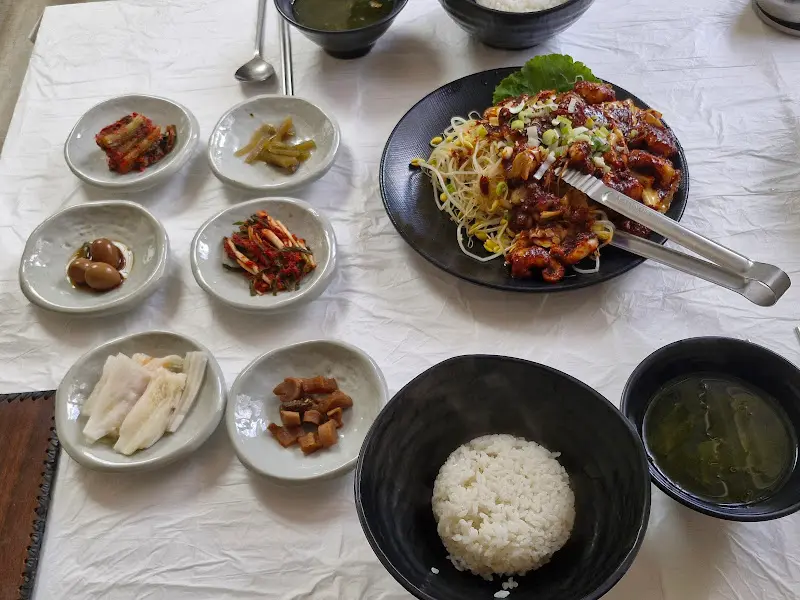 쭈꾸미볶음 한 상 차림