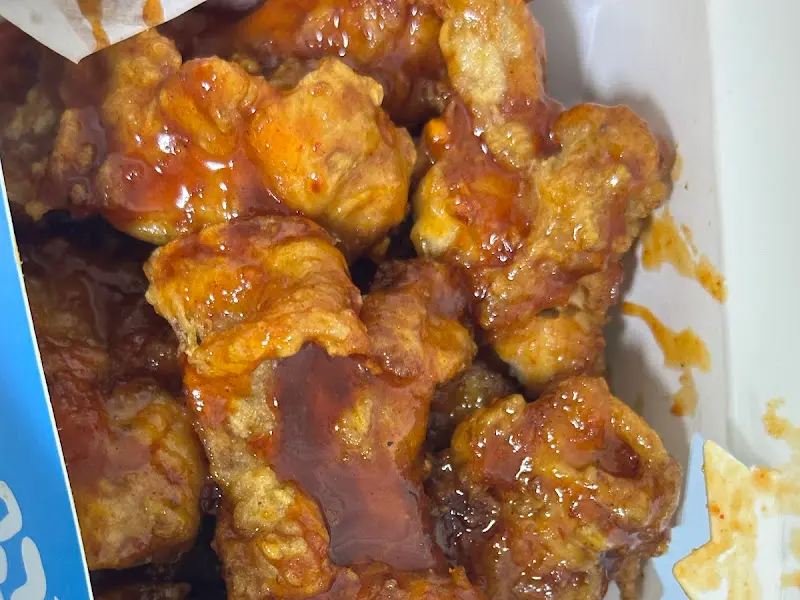 메밀꽃치킨 닭강정 단면