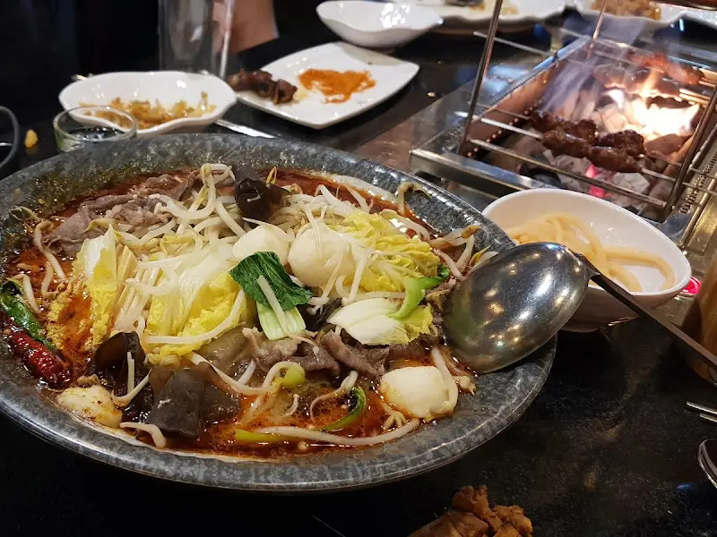 마라탕과 꼬치구이