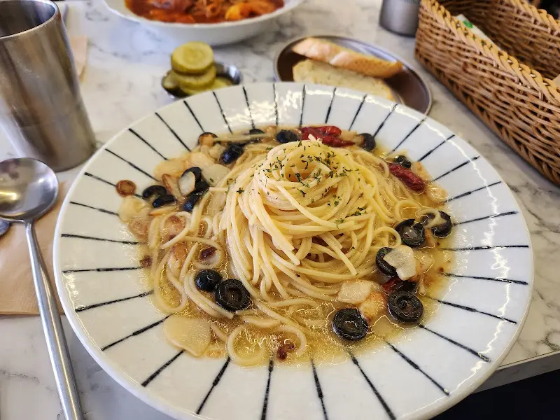 알리오 올리오와 피클