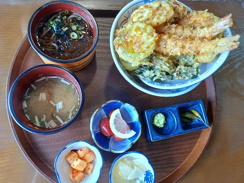 다다텐동 한상차림