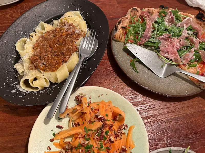 화덕피자와 라구 파스타