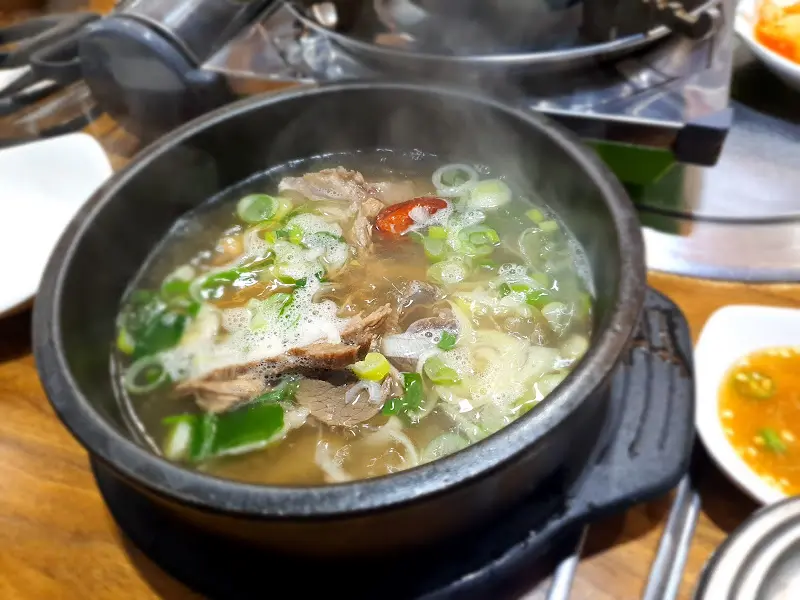 갈비탕의 모습