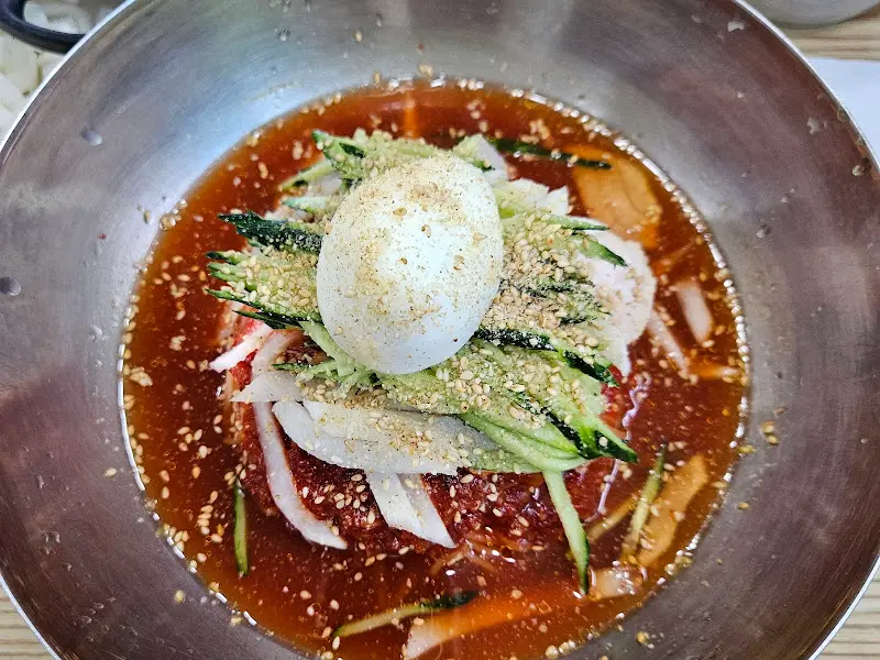 비빔밀면 근접샷