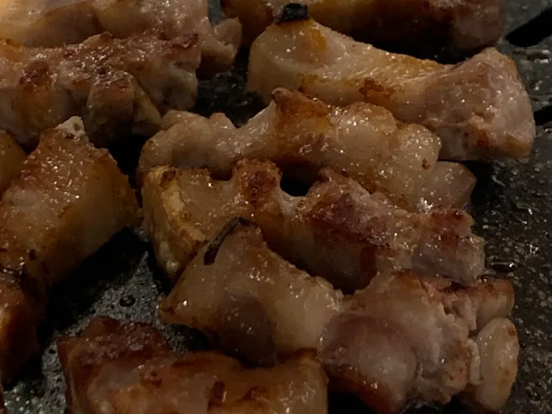 잘 구워진 고기