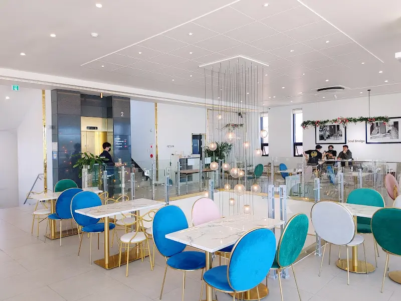 소울브릿지 내부 좌석