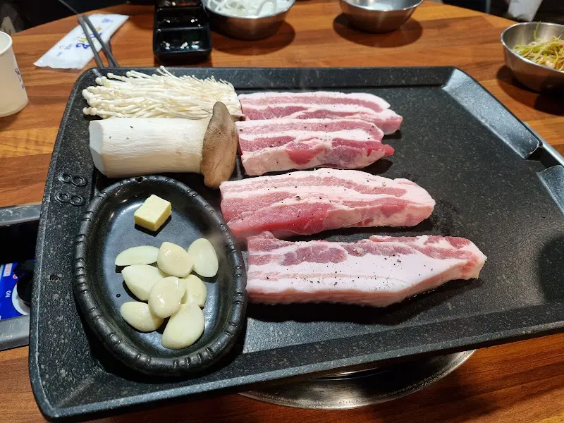 푸짐한 된장찌개