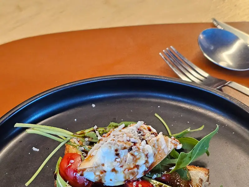 또 다른 부라타 치즈 토스트