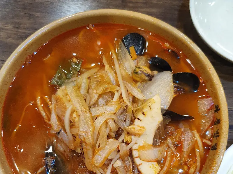 해산물이 듬뿍 들어간 짬뽕