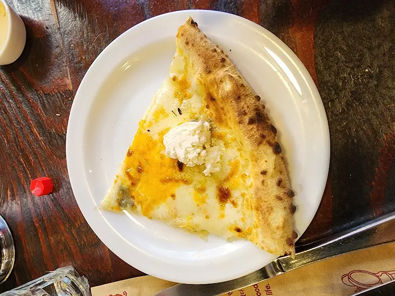 고르곤졸라 피자