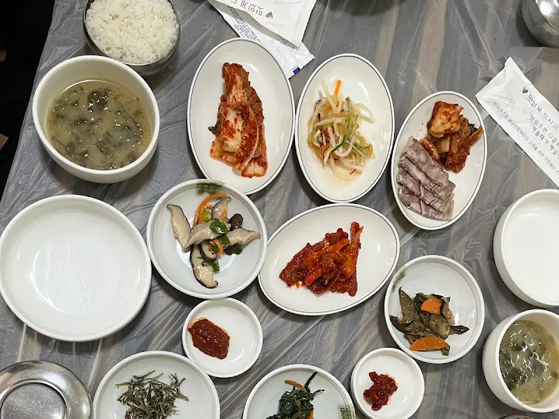 칠산꽃게장 밑반찬