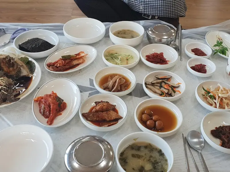 칠산꽃게장 한 상 차림