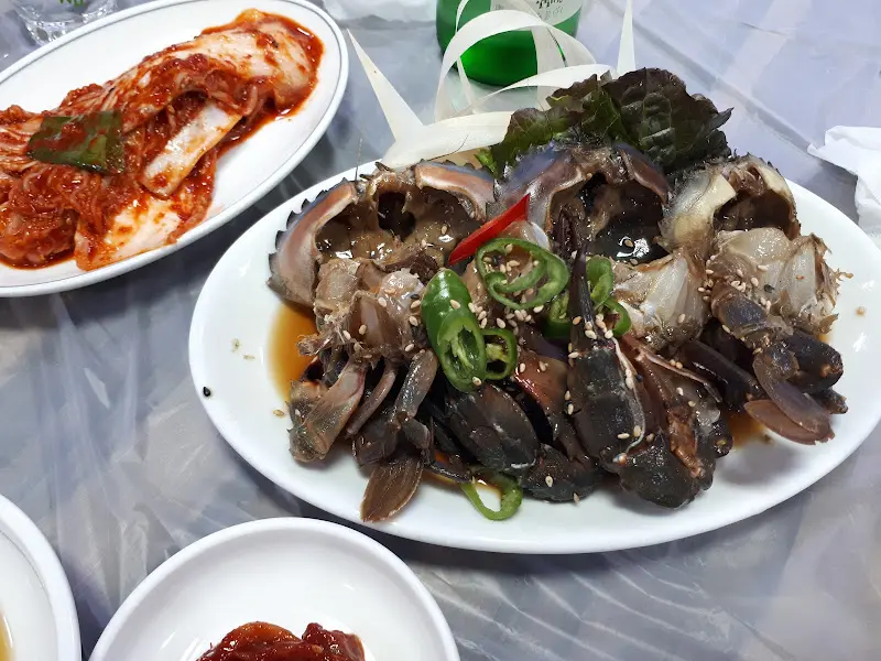 칠산꽃게장 돌게장