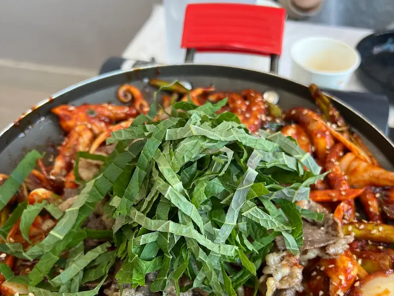 차돌쭈꾸미볶음