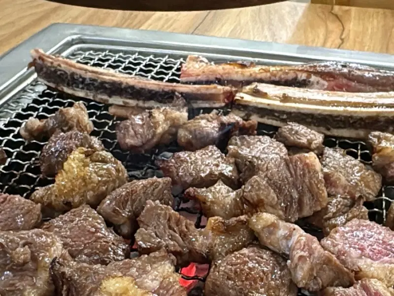 우대갈비와 짚불 초벌 장어