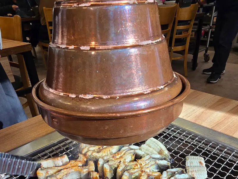 짚불로 매장 내부