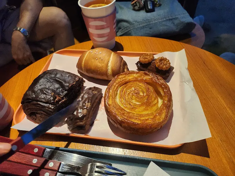 다양한 빵 종류