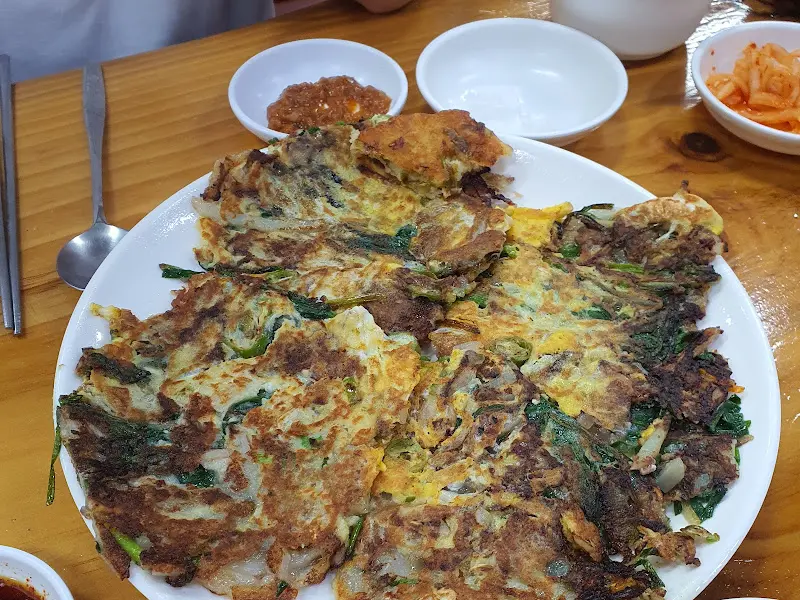 해산물이 듬뿍 들어간 파전