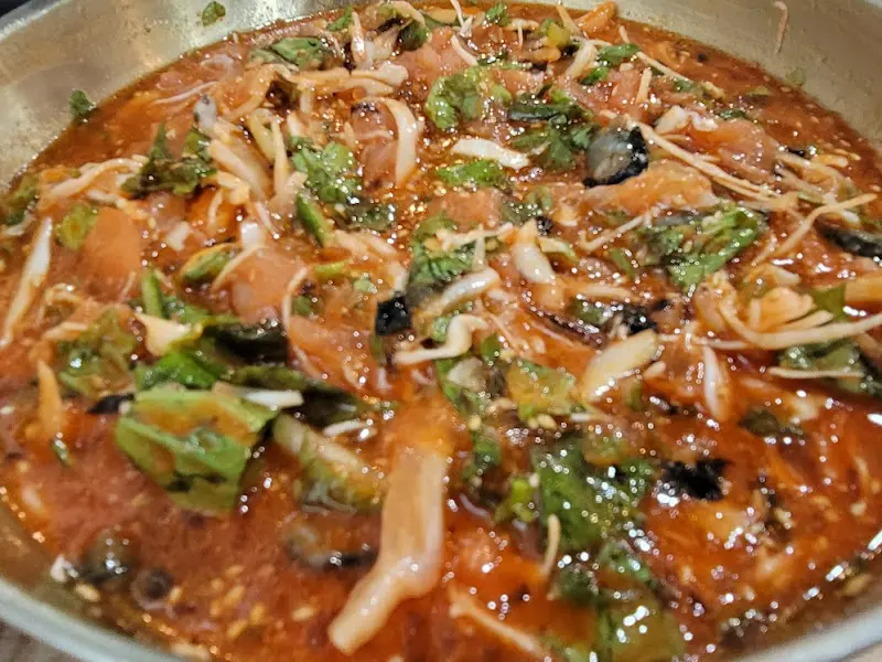 새콤달콤한 물회 국물