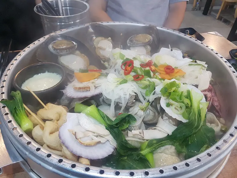 푸짐한 조개찜 한 상