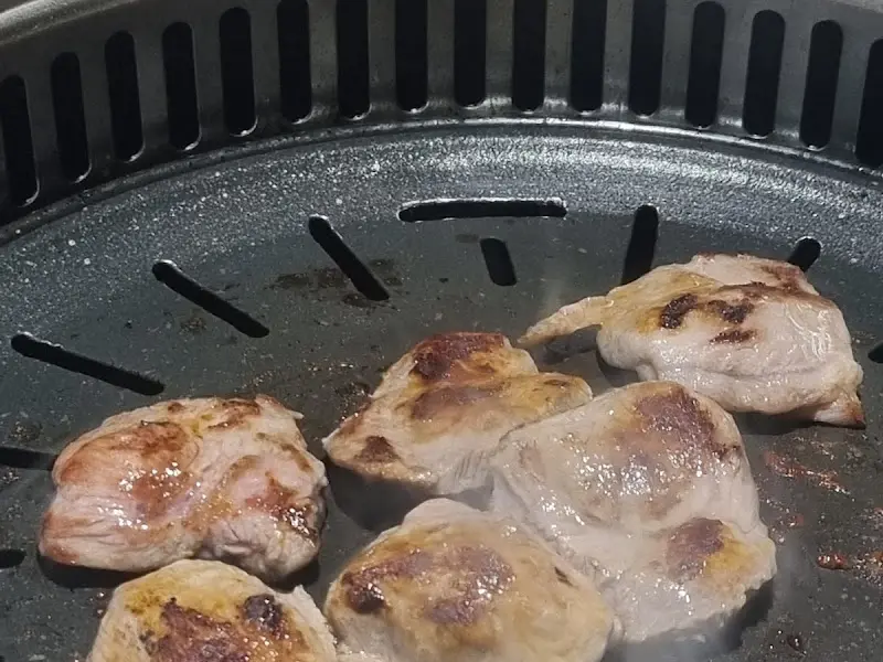 고기 굽는 모습