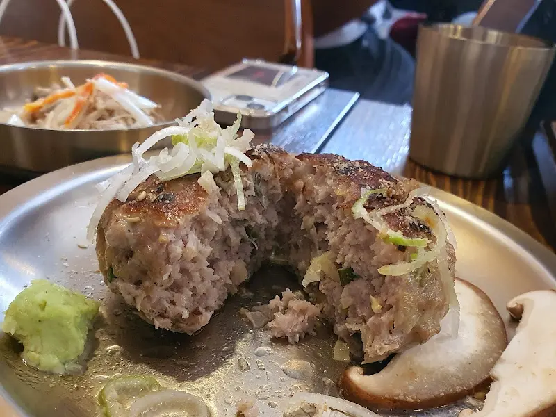 잘려진 고기지짐