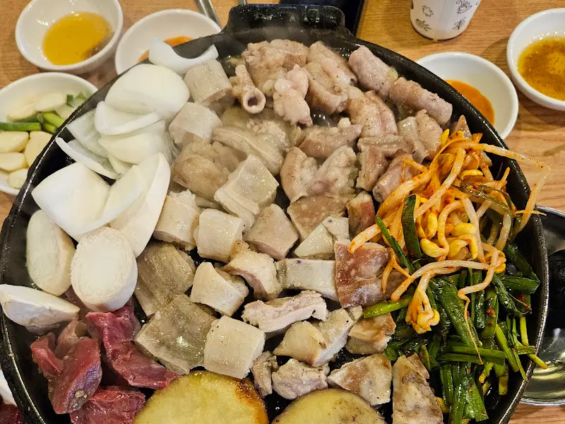 푸짐한 곱창 한 상