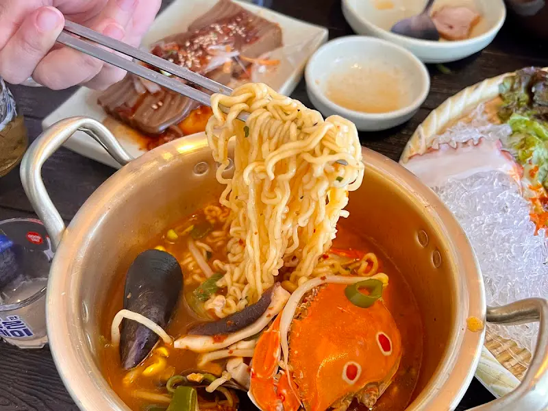 문어라면의 매혹적인 모습