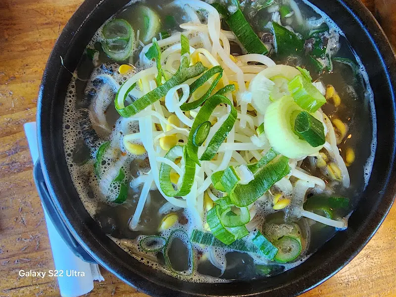 푸짐한 해장국의 모습