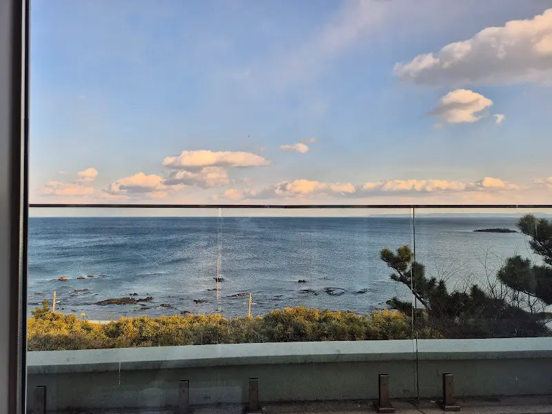 카페에서 바라본 저녁 노을