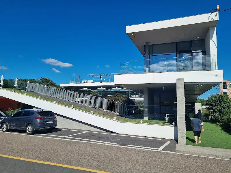 이월리트 베이커리의 외관