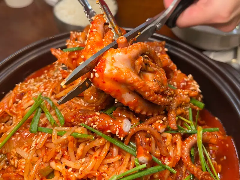 먹음직스러운 낙지 아구찜