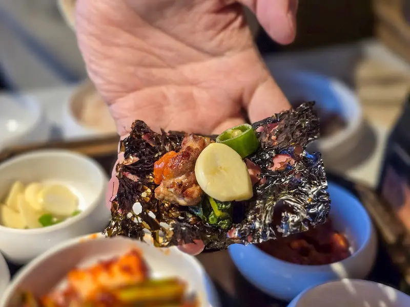 함돈만의 특별한 미나리쌈