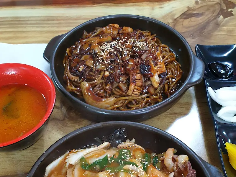 쟁반짜장과 반찬