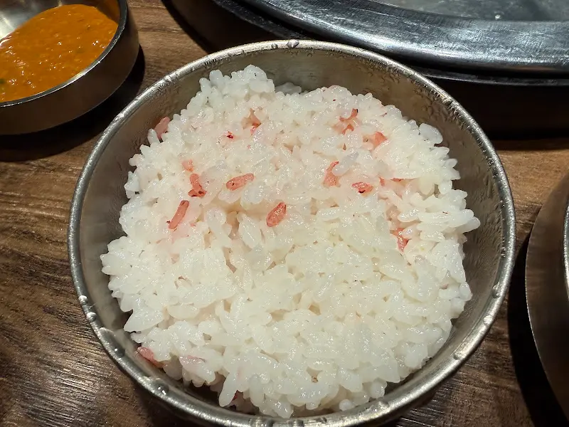 고슬고슬 윤기가 흐르는 밥