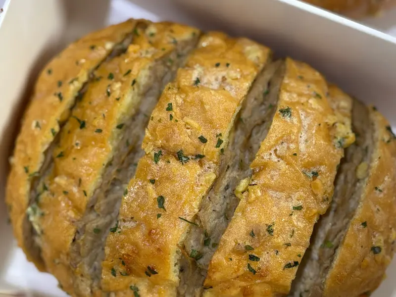 단빵제빵소 마늘빵 단면