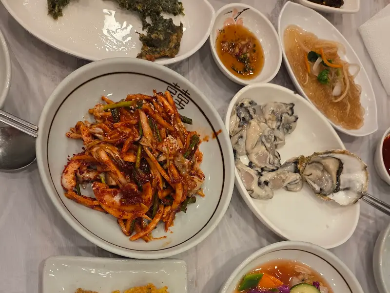 다양한 굴 요리 사진