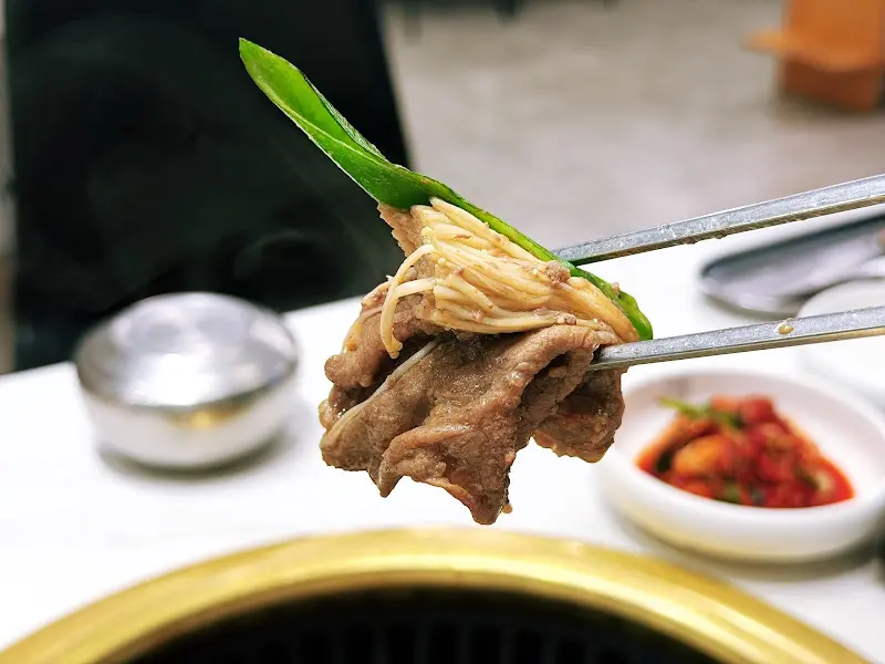 잘 구워진 한우