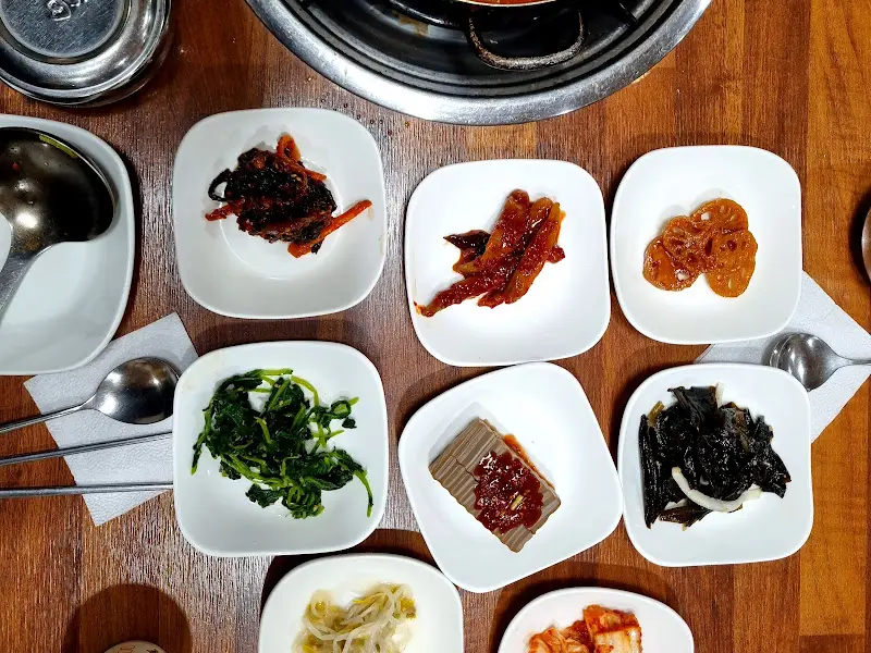 맛깔스러운 밑반찬