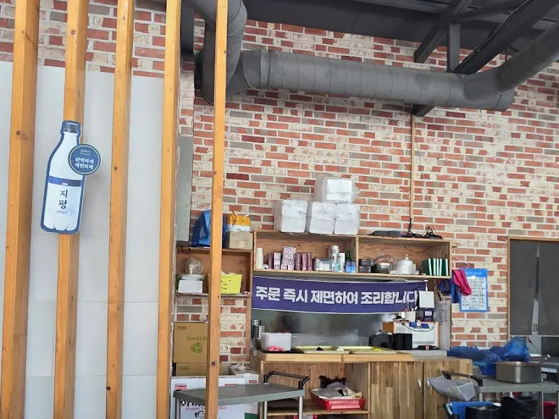 미소본칼국수 내부 인테리어