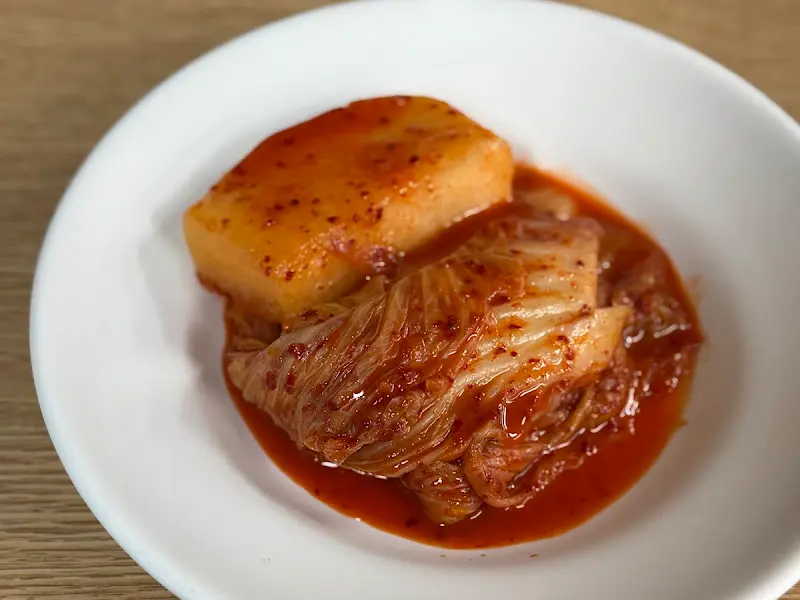 큼지막한 깍두기