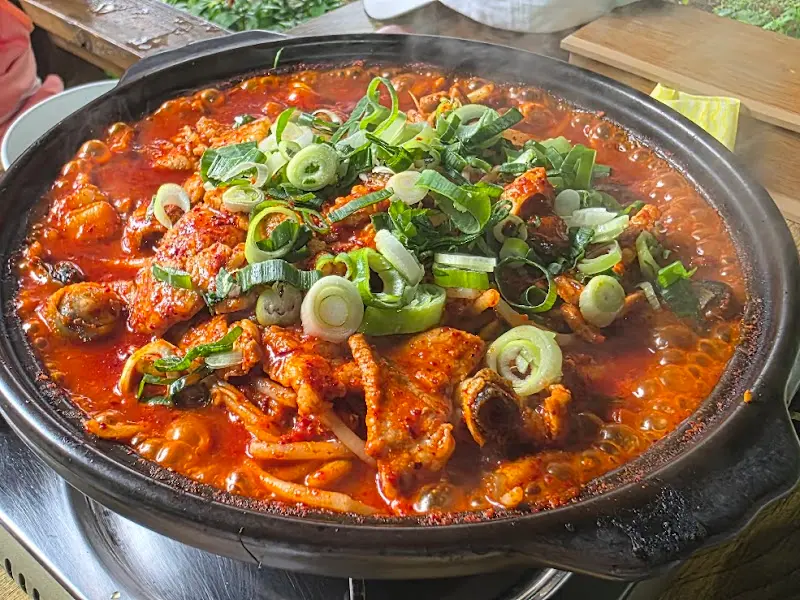 흑돼지소라찜