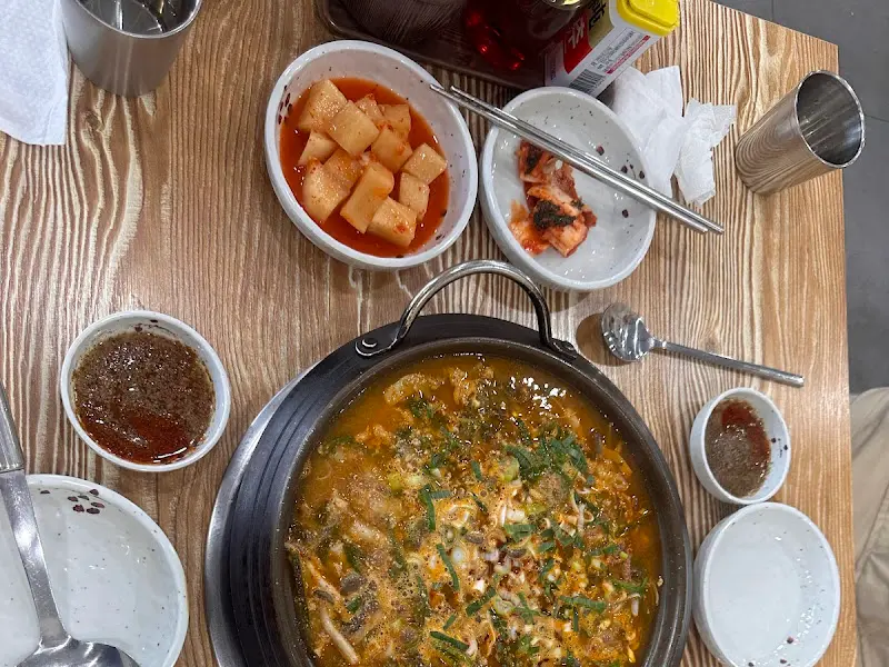 황소해장국 한 상 차림