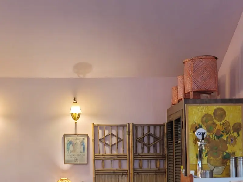 냐항바바 내부 인테리어