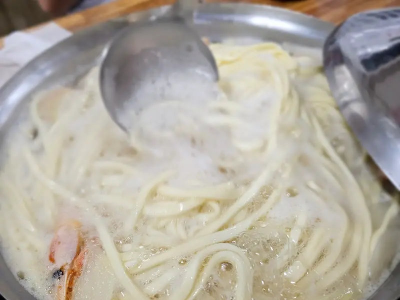 칼국수 육수 추가