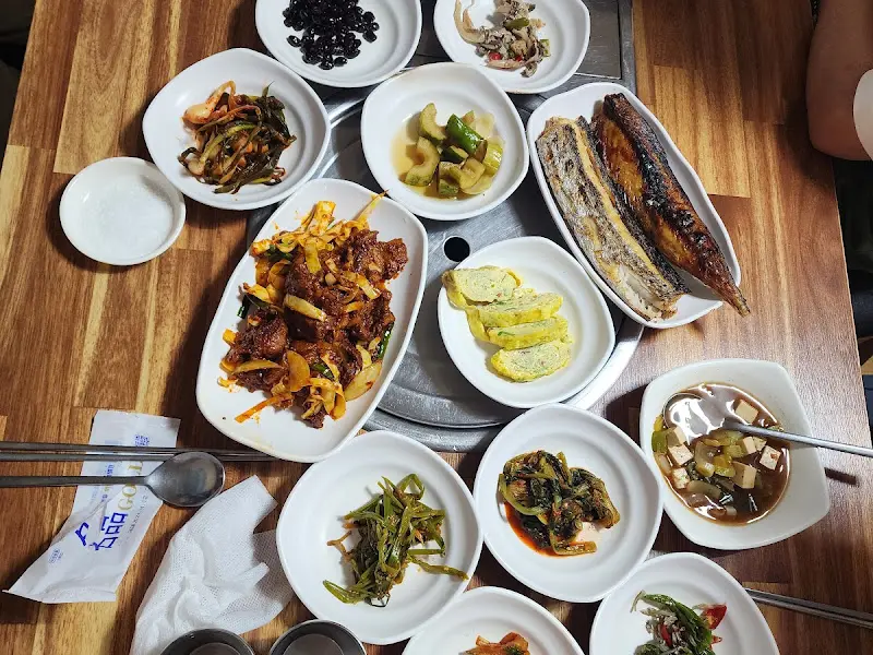푸짐한 밑반찬