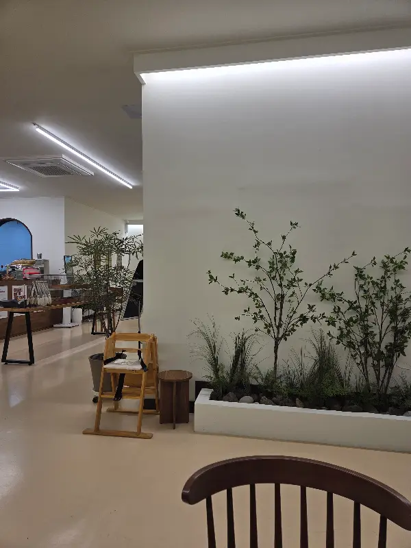 카페 내부 인테리어