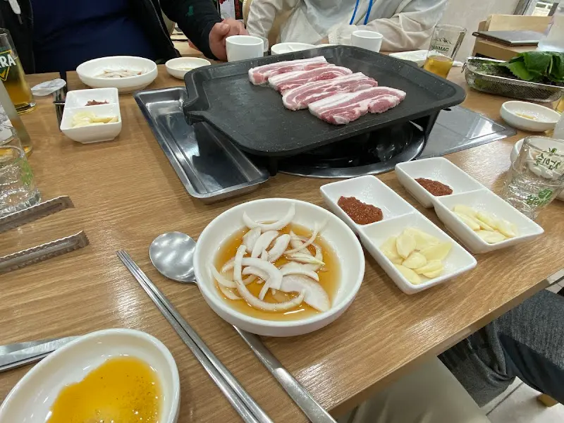 초모 삼겹살 한 상 차림